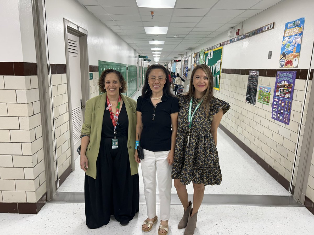 Thank you to Preston Hollow Principal for a Day, Sunny Nadolsky (center- with Principal Peralta and Counselor Vejar)!