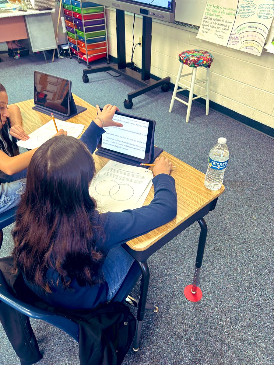 aalonso_FWISD's tweet image. Our @MeadowbrookFW 🦬 Leaders building on understanding how different stories are alike and different. Keep up the HEART 💜 and GREAT 🤩 work!  #AnalyzingTexts #ComparingandContrasting @FWISDCareers @FortWorthISD