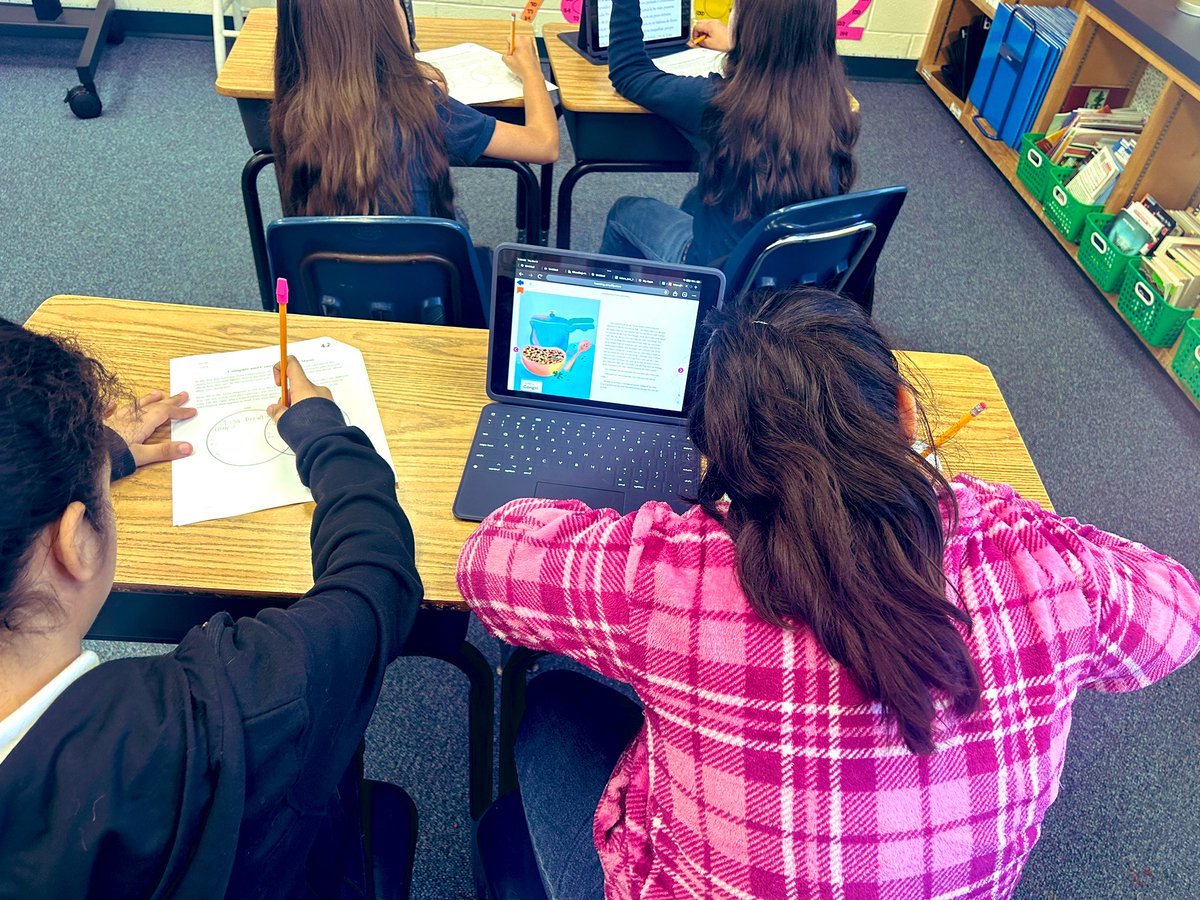 aalonso_FWISD's tweet image. Our @MeadowbrookFW 🦬 Leaders building on understanding how different stories are alike and different. Keep up the HEART 💜 and GREAT 🤩 work!  #AnalyzingTexts #ComparingandContrasting @FWISDCareers @FortWorthISD