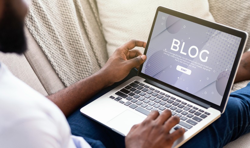 Want to stay in the know about the latest advancements in Artificial Intelligence? Read our new blog post unveiling the 12 top-notch AI blogs you should be following: tinyurl.com/24snmcm5 🤖📚 #AI #ArtificialIntelligence