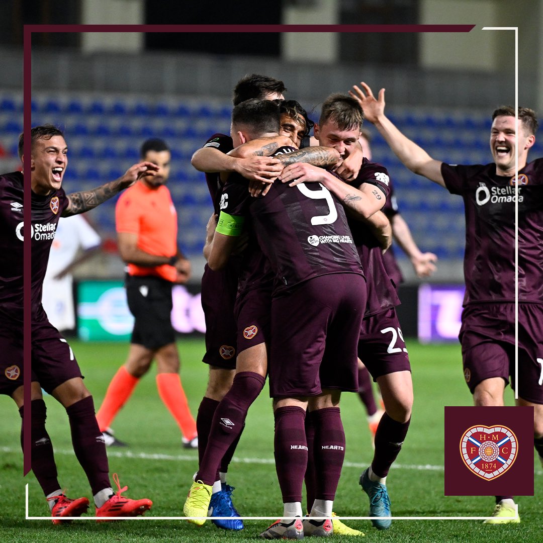 JamTarts's tweet photo. A very special first goal in maroon for Yan Dhanda! https://t.co/TafhEreiAU