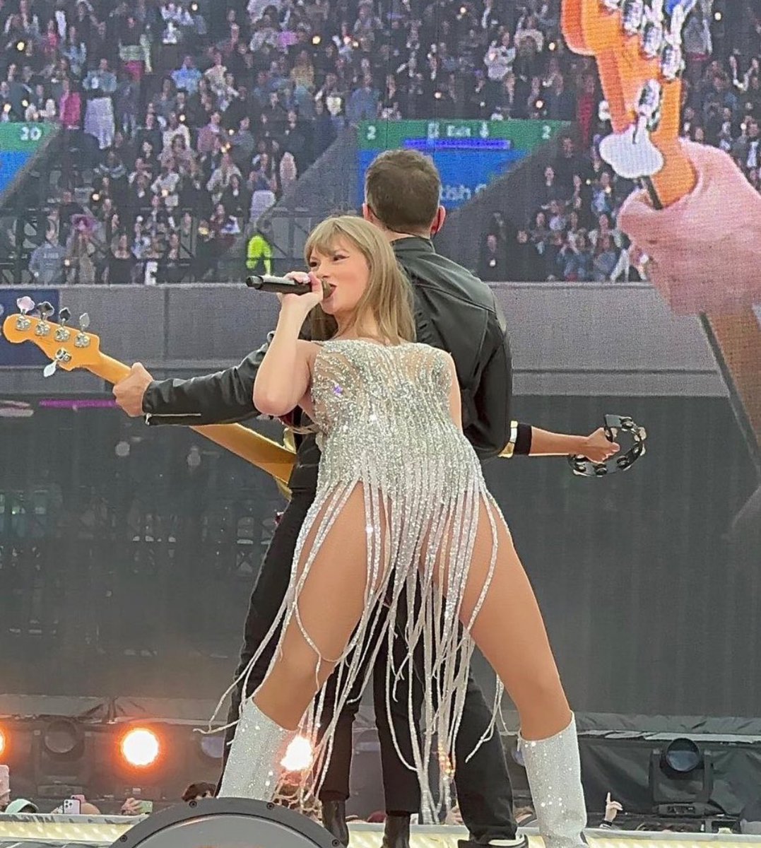 𝒮𝒶𝓇𝒶𝒽 (𝒯𝒶𝓎𝓁𝑜𝓇’𝓈 𝓋𝑒𝓇𝓈𝒾𝑜𝓃) ❤️‍🔥 tweet media