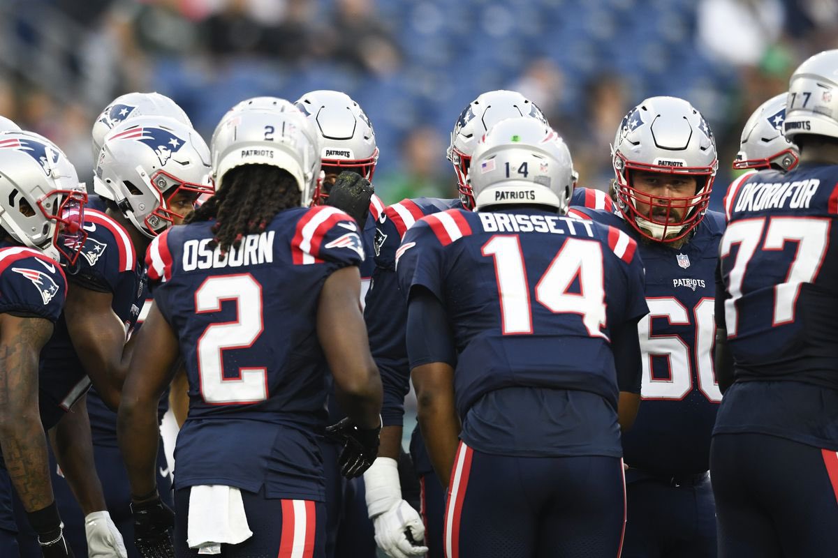 NagleNFL's tweet photo. Active streaks without a 3-score win:

#Panthers — 31 games
#Patriots — 29 games
#Eagles — 23 games

No other team is over 10 games…

This isn’t the NCAA &amp; style points don’t matter, but Philly’s been surviving off of talent &amp; talent alone — Coaching needs to change. https://t.co/oACIKrTJcD