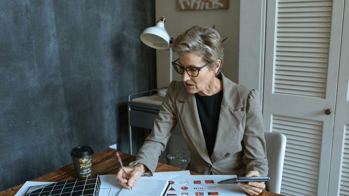 LEseniorcare's tweet photo. Do #checklists ACTUALLY help #seniors? READ NOW to find out https://t.co/adwq1uAClo  #seniorcare #agingcare #seniorliving #help #helpful #seniorhealth #seniormemory #habits #Mesa #Tempe #Gilbert https://t.co/5B1ivAMGBp