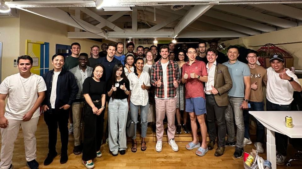 simbajonga2's tweet photo. Had the privilege of hosting @ChadByers, Co-Founder @SusaVentures, for an @sv_icons dinner. Chad is a first principles and first-rate thinker—one of the sharpest investors I’ve ever met.

We had an off-the-record conversation about what makes great founders like @typesfast at @flexport, the artistry of seed investing being all about the founder, untapped opportunities in older industries, scaling ambition and hard work, why Silicon Valley is so unique, and how next-gen AI application could replace (not just augment) knowledge workers.

Grateful for Chad’s humility and brilliant insights!