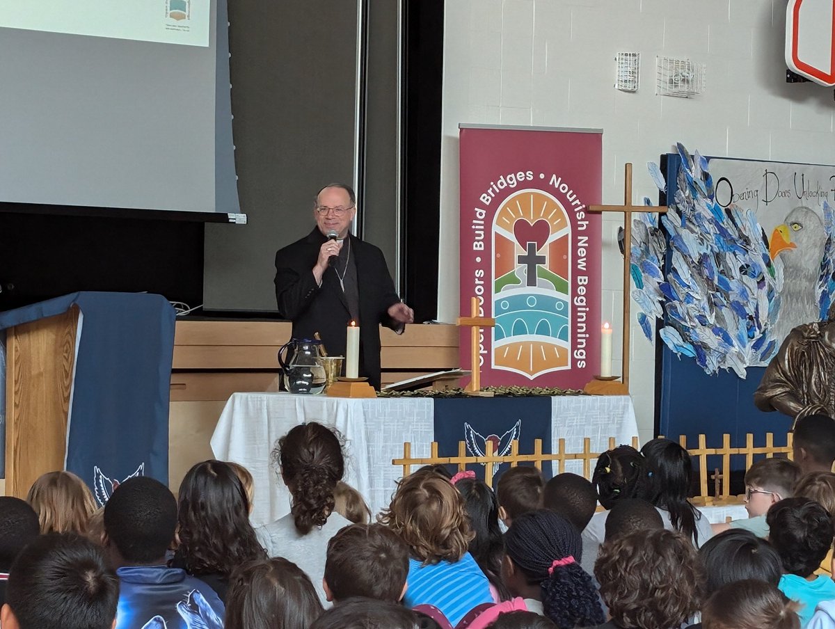 Erin Little tweet media