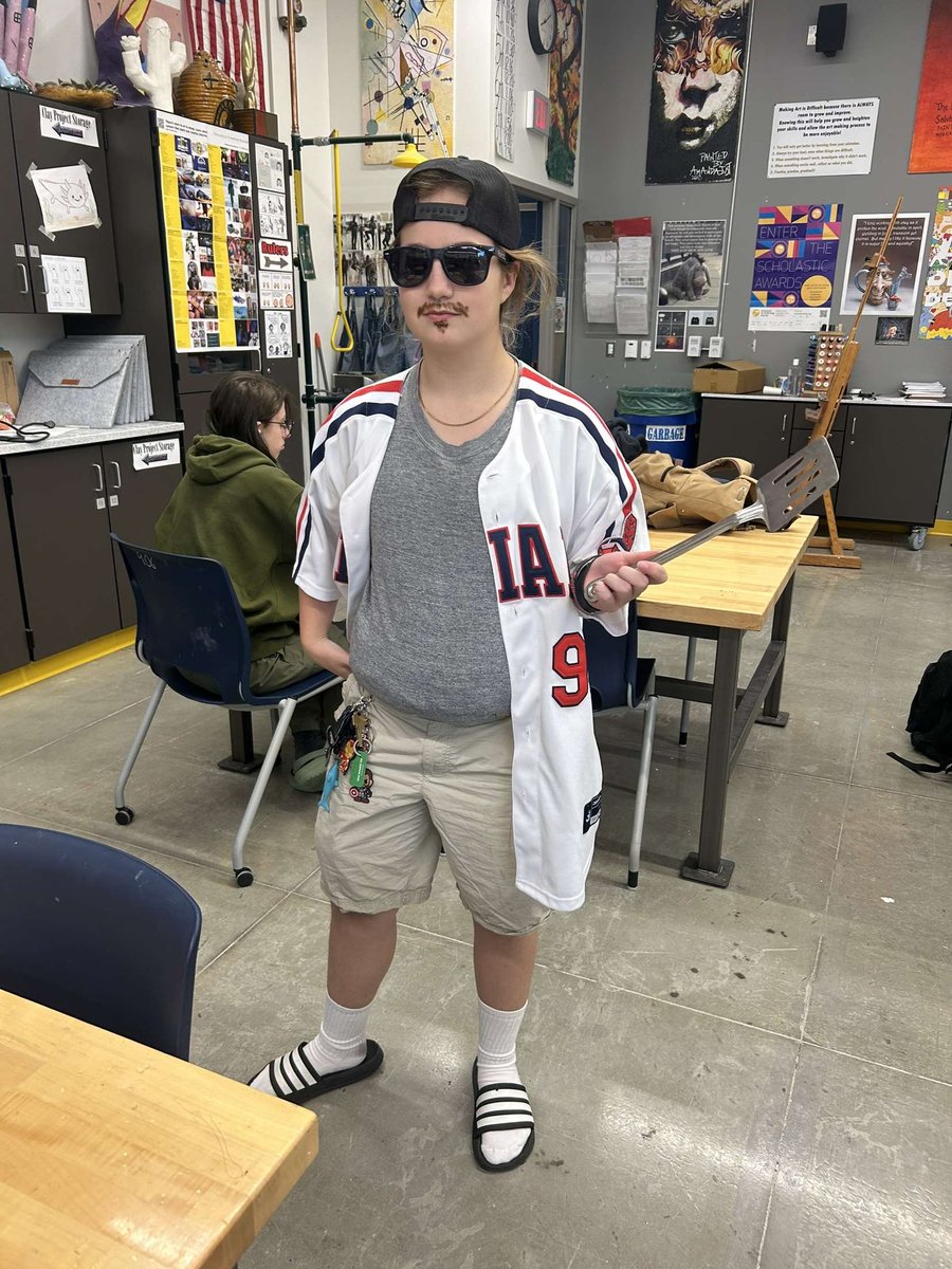 OFHS_SC's tweet image. The BEST DRESSED of spirit week day 4!!
