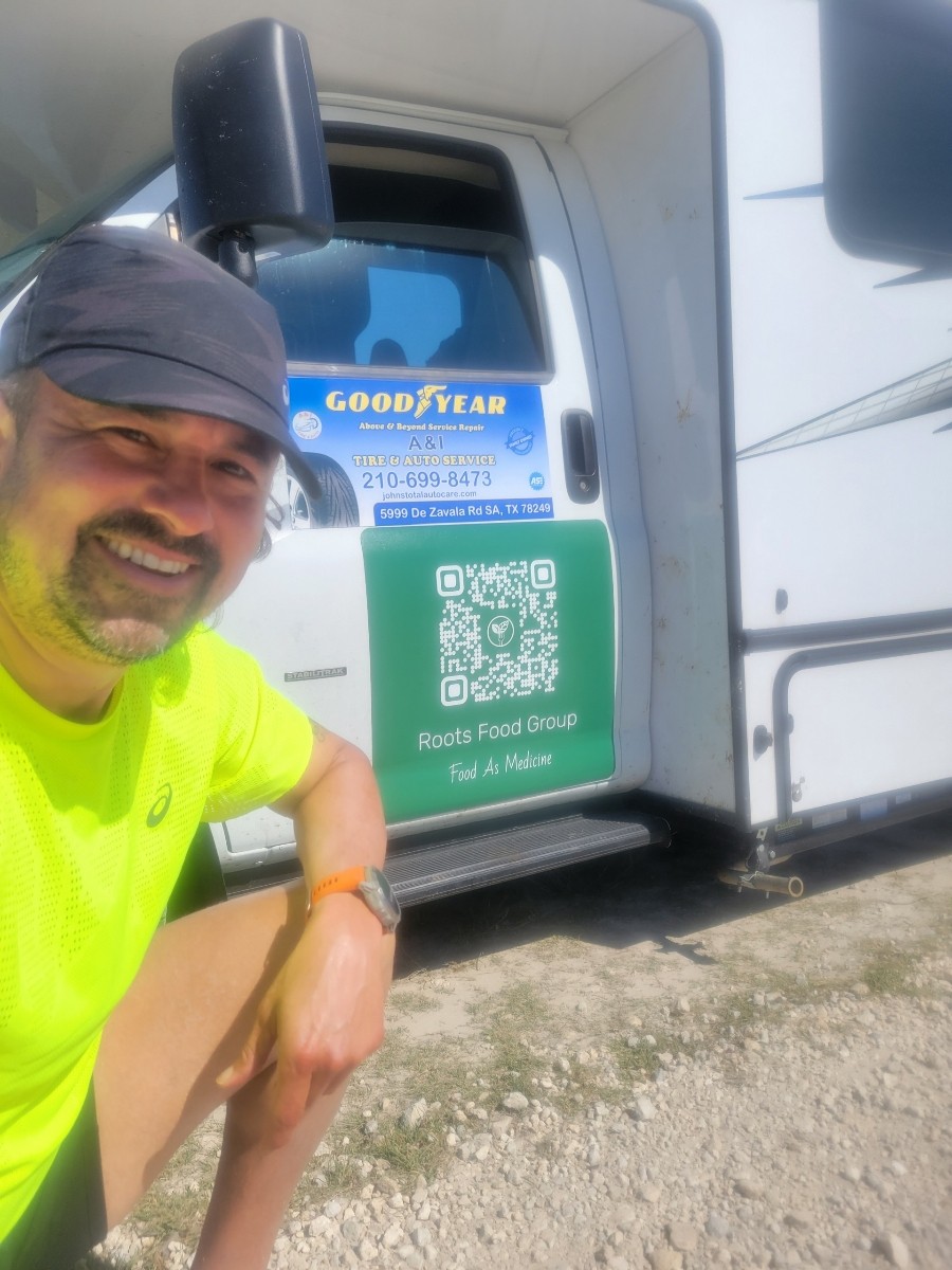 RootsFoodGroup's tweet photo. 🌟 Powering through with purpose! Detective Ben Garcia proudly fuels his charity run preparations with Roots Food Group's medically tailored meals. Join us in supporting a great cause! #CharityRun #MedicallyTailoredMeals https://t.co/gOro9zKSgS