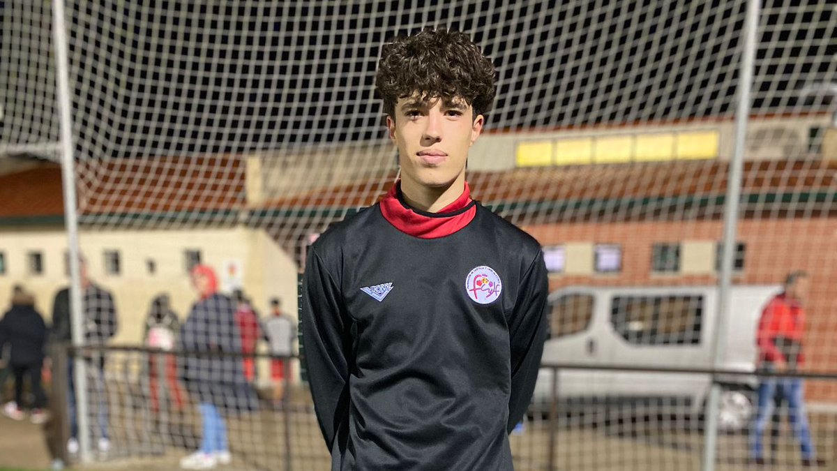 CDParquesol's tweet photo. ⚽️ La @FCyLF convocó a 𝑪𝑨𝑹𝑳𝑶𝑺 𝑮𝑶́𝑴𝑬𝒁, del 𝘾𝘼𝘿𝙀𝙏𝙀 𝘼, y a 𝑫𝑨𝑵𝑰𝑬𝑳 𝑽𝑰𝑪𝑬𝑵𝑻𝑬, 𝑴𝑨𝑻𝑬𝑶 𝑴𝑼𝑹𝑰𝑬𝑳, 𝑹𝑨𝑹𝑬𝑺 𝑨𝑵𝑫𝑹𝑬𝑰 y 𝑺𝑨𝑴𝑼𝑬𝑳 𝑹𝑨𝑴𝑶𝑺, del 𝙄𝙉𝙁𝘼𝙉𝙏𝙄𝙇 𝘼

👉 Los cinco entrenaron en La Vega con sus selecciones regionales https://t.co/UDfs7z6Xz1