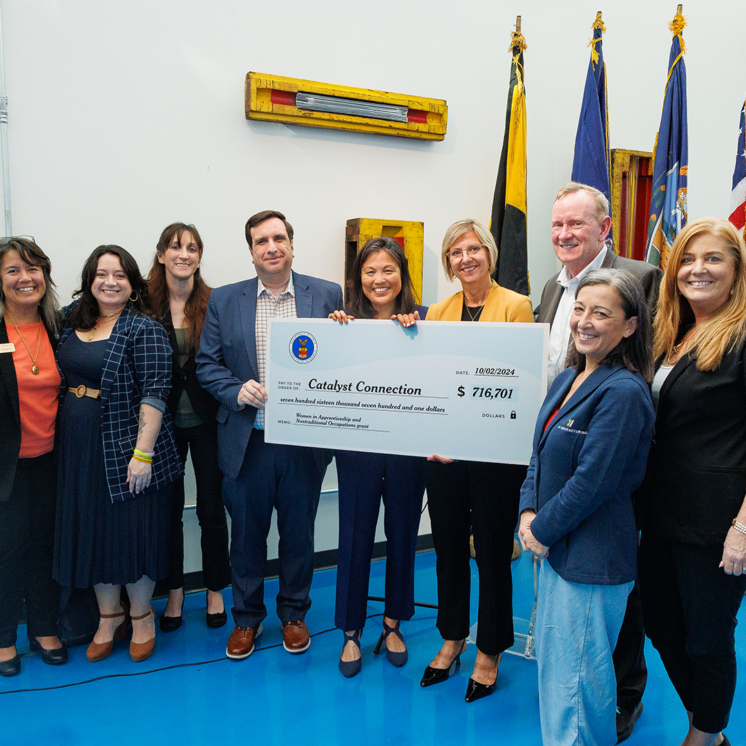 Partner4Work (@pghworkforce) on Twitter photo 📣 Exciting News for Women in Manufacturing! 💼⚙️
Yesterday, Acting U.S. Secretary of Labor Julie Su visited Pittsburgh to announce a major workforce development initiative focused on creating opportunities for women in manufacturing. 🎉
Read more here: wesa.fm/economy-busine… 📣 Exciting News for Women in Manufacturing! 💼⚙️
Yesterday, Acting U.S. Secretary of Labor Julie Su visited Pittsburgh to announce a major workforce development initiative focused on creating opportunities for women in manufacturing. 🎉
Read more here: wesa.fm/economy-busine…