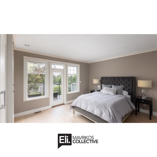 MavCollective's tweet photo. New Listing - 724 Bossi Place 

Stunning Cordova Bay Residence 

- 3800 sq/ft 
- 10,144 sq/ft West facing lot 
- 5 Bed + Den | 4 Bath 
- Built in 2007 
- Brand new Hardwood floors 
- Co-listed with Jason Binab of The Agency 

💵$2,400,000 

https://t.co/BxPKfoGbHB
(2 of 2) https://t.co/7GOiOZmgda