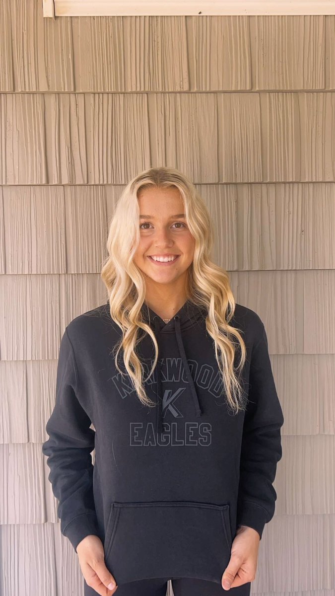 Molly roling tweet media