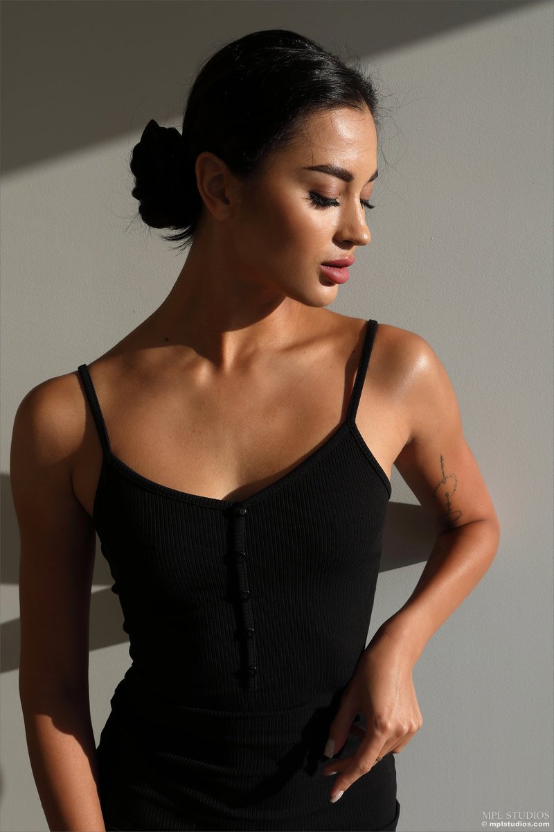 apbhub's tweet photo. MPL Studio's Model Aria Part 1

#photoshoot https://t.co/DFSdbVgtDJ