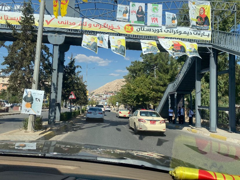 yasaricen35's tweet photo. Yollar,kaldırımlar,orta refüjler,köprüler irili ufaklı #posterler ile dolu Irak Bölgesel Kürt Yönetimi’nde…
Ve kimseler yırtmıyor,düşürmüyor,dokunmuyor adayların posterlerine…
Ülke olarak unuttuğumuz #SAYGI kavramı bu vesileyle anımsayalım istedim…
#IKBY #Duhok #Erbil #Zaho https://t.co/dfcvGNiVfD
