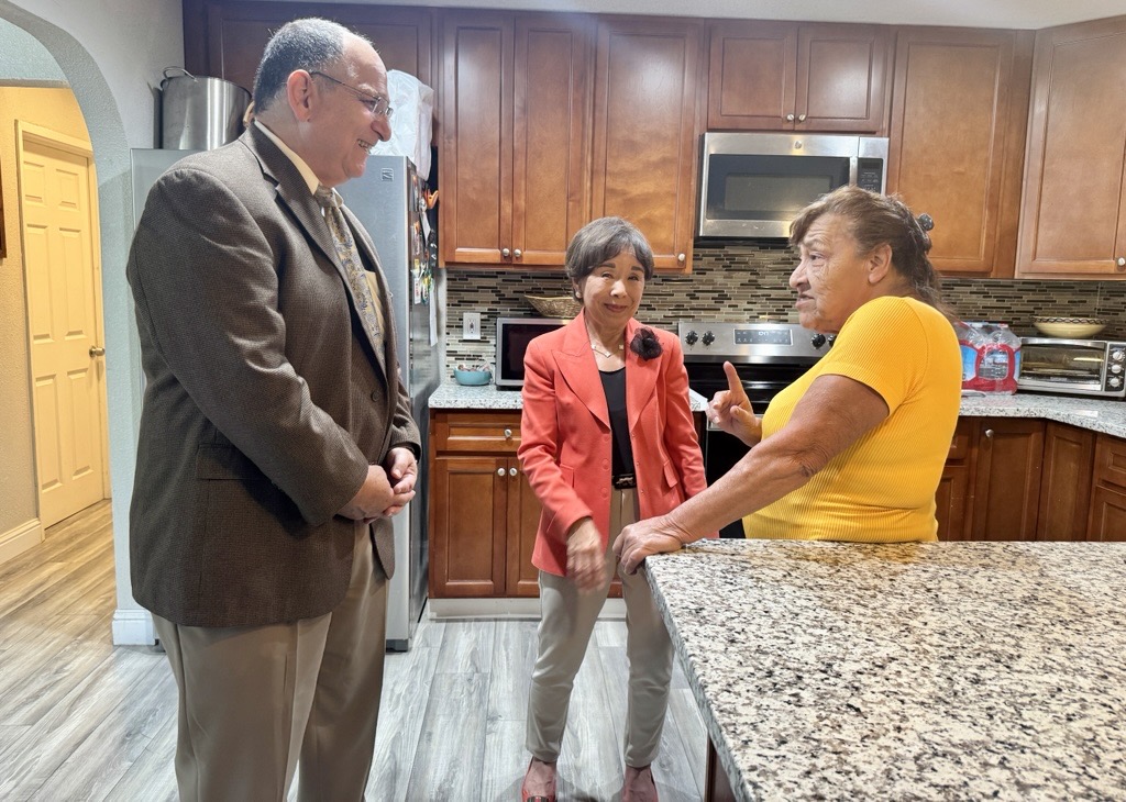 SMUDUpdates's tweet photo. We joined Congresswoman @DorisMatsui this morning to announce $3M in funding for our clean energy transformation in Sacramento’s Meadowview neighborhood!
Learn more here: https://t.co/IVwv7Xd4XT
#NeighborhoodElectrification #CleanEnergyVision #CleanEnergyFuture #ZeroCarbonPlan https://t.co/6N6cE5Qz9x