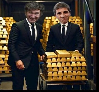 🚨AHORA🚨 El fondo buitre Bainbridge pidió información para embargar el oro de Argentina que Luis Caputo fugó al exterior. Es por el reclamo de bonos impagos de una deuda de 2001. Caputo es socio de varios de estos fondos buitres, ¿y si fugó el oro para que pueda ser embargado?.