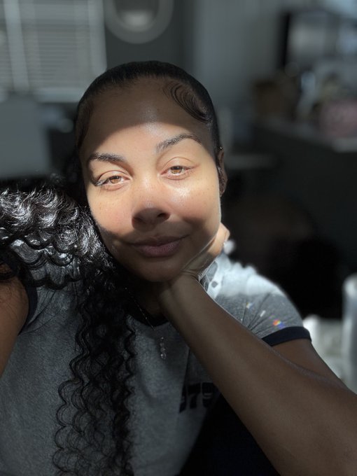 Watch realkalibabbyy's leaked NSFW photo on TwXstars