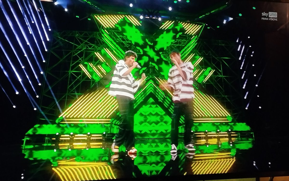 LaLeopardessa's tweet photo. Smell like teen spirit è un pezzo di una sensualità pazzesca, non si può fare in stile boy band unz unz, vi prego... 😶‍🌫️
#XF2024 https://t.co/UinzvfLCo9