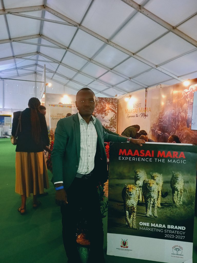 At #MKTE2024, I visited the <a href="/NarokCountyGvt/">COUNTY GOVERNMENT OF NAROK</a> stand, showcasing this impressive strategic guidebook. Launched in August 2023, I was proud to be part of its development and validation. It’s great to see it serve as a key marketing tool for destination #Mara!