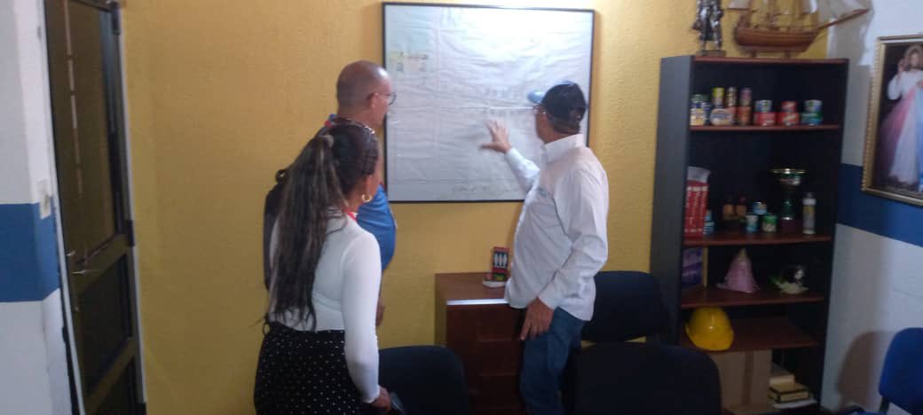 INAPYMI's tweet photo. Entérate 📢 || El día miércoles, 02 de octubre, el viceministro para la Pequeña y Mediana Industria y Nuevas Formas Productivas y Presidente de INAPYMI, Ing. Neptalí Fernández, realizó una visita de inspección a industrias del sector alimentos en el Estado Sucre. 

@MPPIPNVEN https://t.co/qeaL7JdFjf
