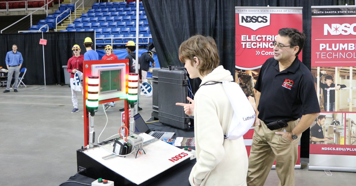HBCFM's tweet photo. October is National Careers in Construction Month, highlighting diverse pathways for all interest and skill levels. 👷🦺

A great way to explore these careers is the Health, Tech &amp; Trades Career Expo. 

Register to become a career builder at https://t.co/UfXlfT8nmk https://t.co/gMlT9RoXTc