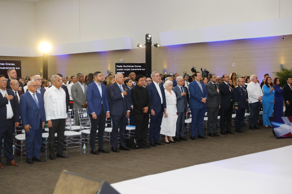 🇩🇴 Hoy en Santo Domingo, el Presidente <a href="/luisabinader/">Luis Abinader</a> y el CEO de OGP <a href="/SPradhanOGP/">Sanjay Pradhan</a> celebraron los avances de República Dominicana para fortalecer la apertura y el espacio cívico a través de sus compromisos de #gobiernoabierto.

Aquí el video del evento: youtube.com/live/0Nmpvela-…