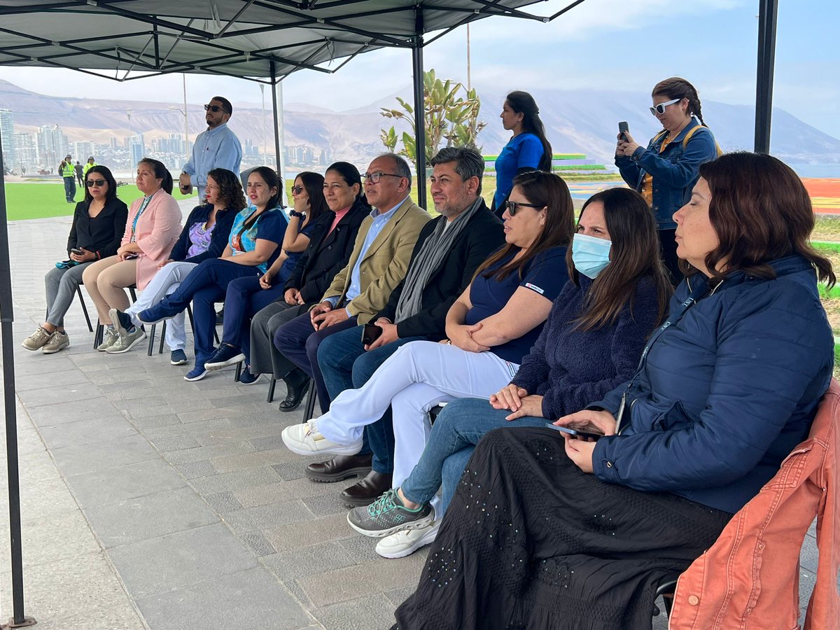 MTTTarapaca's tweet photo. #CONASET | Este jueves el SeremiTT, Pedro Medalla, participó en el simulacro a escala real “Seguridad Vial: Tu Mejor Decisión al Volante”, organizado por la Universidad Santo Tomás, sede #Iquique. https://t.co/IjU1nUGVTu