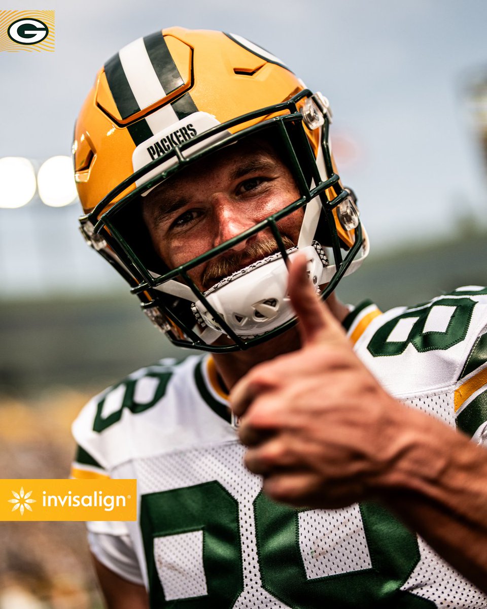 packers's tweet photo. Smile, it’s finally Friday!

#MonthOfSmiles | @Invisalign https://t.co/VniKofQrCn