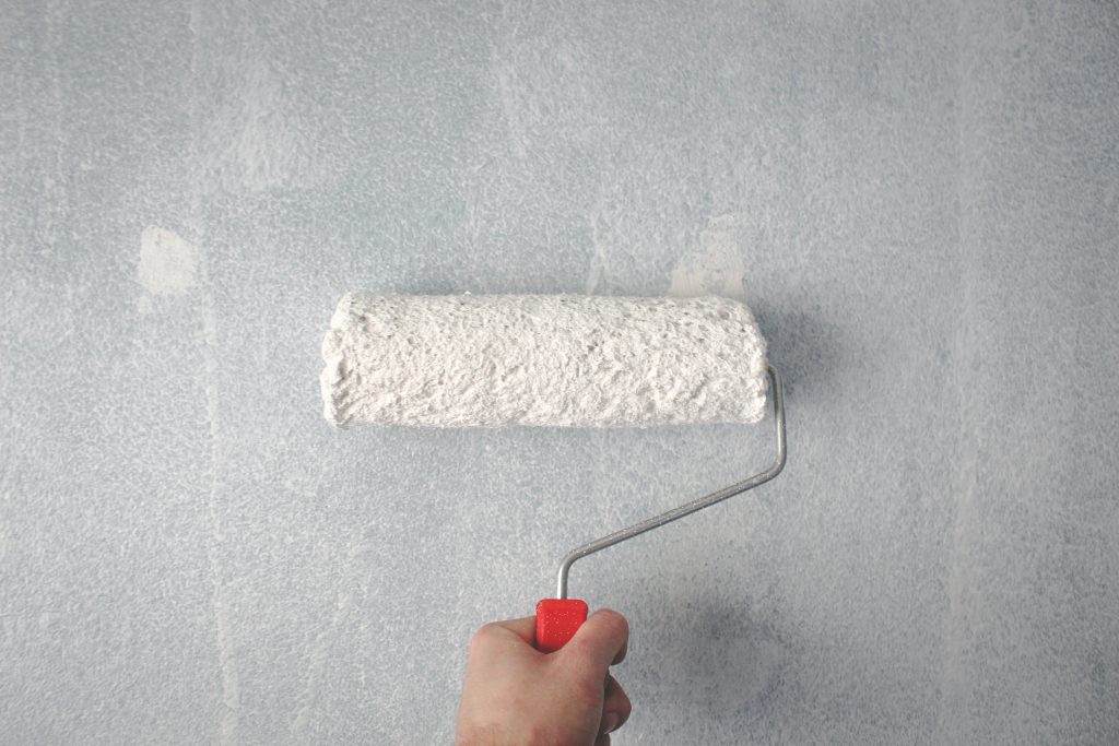 Schedule your painting now so your house is ready when everyone arrives this year.
Lossing Construction has some of the best local painters you can schedule.

bit.ly/3XUyjMd 

#PaintingProsWA
#DrywallExperts
#ExteriorPainting
#WaterDamageRestoration
