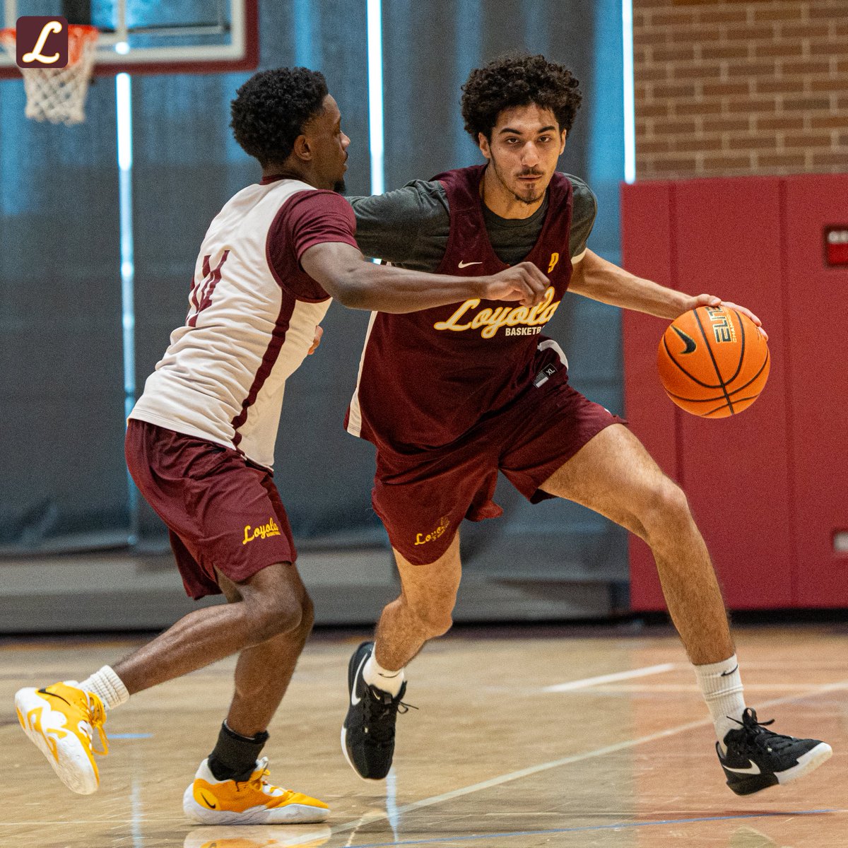 Loyola Men's Basketball tweet media