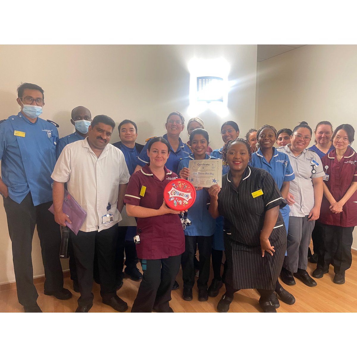 Barbara Nyamariwata (@barbaranyamari1) on Twitter photo Congratulations AMSS on achieving the 60% target for completing the staff survey !! Well done
#teamEM #proud #NHS staffsurvey
<a href="/MarieFogarty7/">Marie Fogarty</a> <a href="/DPeach22/">Daniel Peach</a> <a href="/DrEdHartley/">Ed Hartley</a> <a href="/nhsuhcw/">UHCW NHS Trust</a> Congratulations AMSS on achieving the 60% target for completing the staff survey !! Well done
#teamEM #proud #NHS staffsurvey
<a href="/MarieFogarty7/">Marie Fogarty</a> <a href="/DPeach22/">Daniel Peach</a> <a href="/DrEdHartley/">Ed Hartley</a> <a href="/nhsuhcw/">UHCW NHS Trust</a>