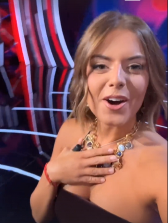 Asiiiii de feliz te queremos ver pero de nuevo en la casaaaaaaaaa repescaaa elsaaa <a href="/ghoficial/">Gran Hermano</a> #GHGala5 #gh3o 😍😊😘😘