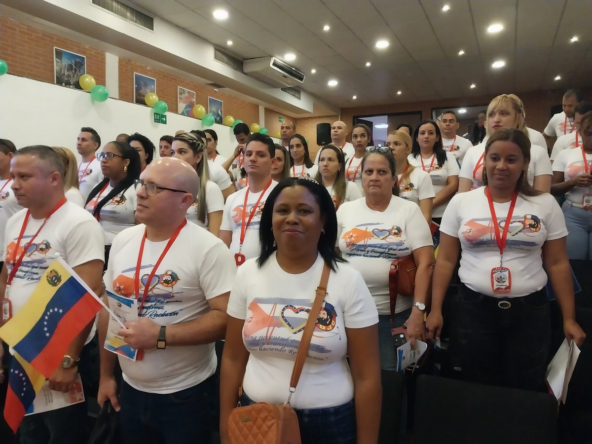 Se desarrolla plenaria del activo juvenil de la Dirección Nacional ,con la presencia de la Dirección de la Misión Médica. #TumbaElBloqueo #CubaPorLaVida