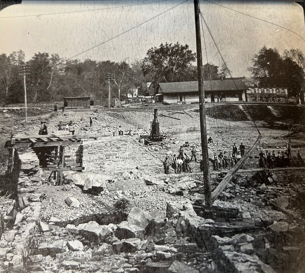 DRCanalComm's tweet image. #ThrowbackThursday The Delaware River flood of 1903 caused great damage to the D&amp;amp;R Canal. This photo shows repairs being made to the guard lock at Bulls Island. The tall, wooden mast-like structure is a crane that helps lift heavy loads into place for reconstruction. #NewJersey