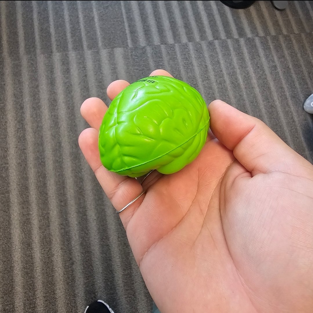 ChazzieGrooves's tweet photo. your brain            your brain on matcha https://t.co/cDKFaDzZc8