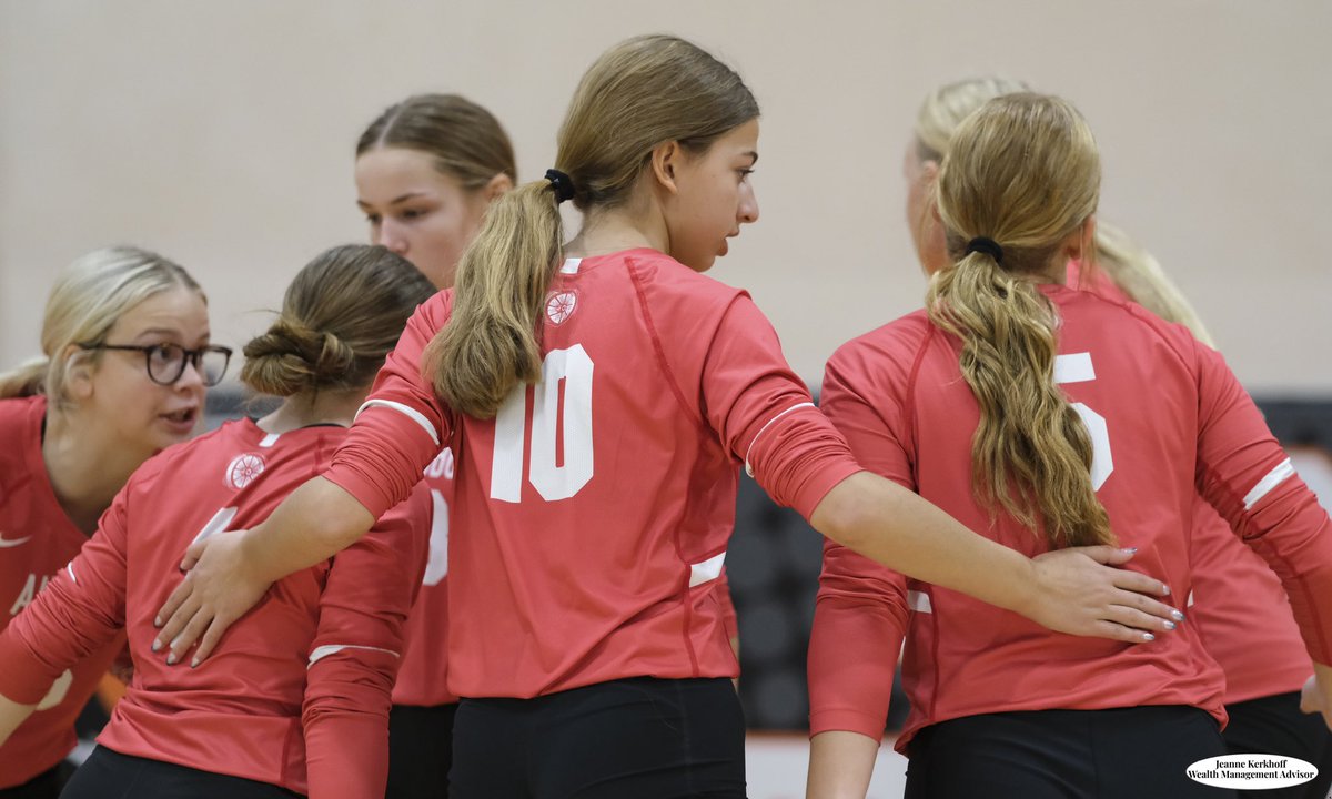 🏐 home game tonight ❤️ 

🆚AHSTW 
🕔 JV 6:00
🕔 JVR 6:30 
🕔 V 7:30 

See you there!