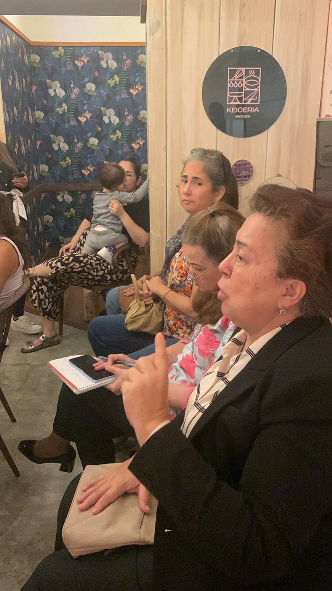 Realizamos junto a Fund Rescate de Alimentos el 1er #cafealimentario: “A falta de arroz,comamos popcorn”🍚➡️🍿
Una conversación abierta sobre inseguridad alimentaria y como ésta se refleja en pérdida de productos que están en la base alimentaria
#agroproduccionyconsumosostenible