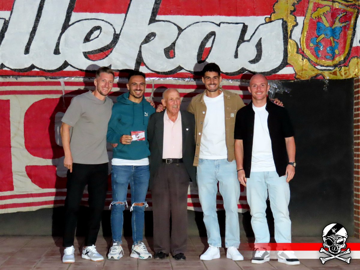 bukaneros92's tweet photo. Defended la Franja del Rayo Vallecano con la Valentía que su afición demuestra, con el Coraje que Vallekas representa y con la Nobleza que su historia merece.

Orgullosos Capitanes de un Rayo Eterno. https://t.co/IBIapvj4qh