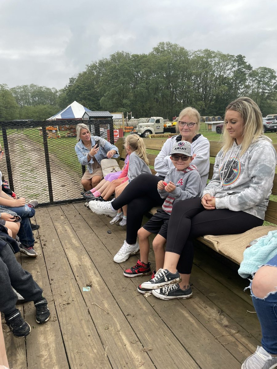 MrsSwallowsRoom's tweet photo. Tuesday, we got to travel to Whitetail Tree Farm! We learned all about pumpkins, got to taste an apple slushie and donut, and even played pumpkin roll!! #fallisthebest #mcscbears https://t.co/7gF1C1wR8w