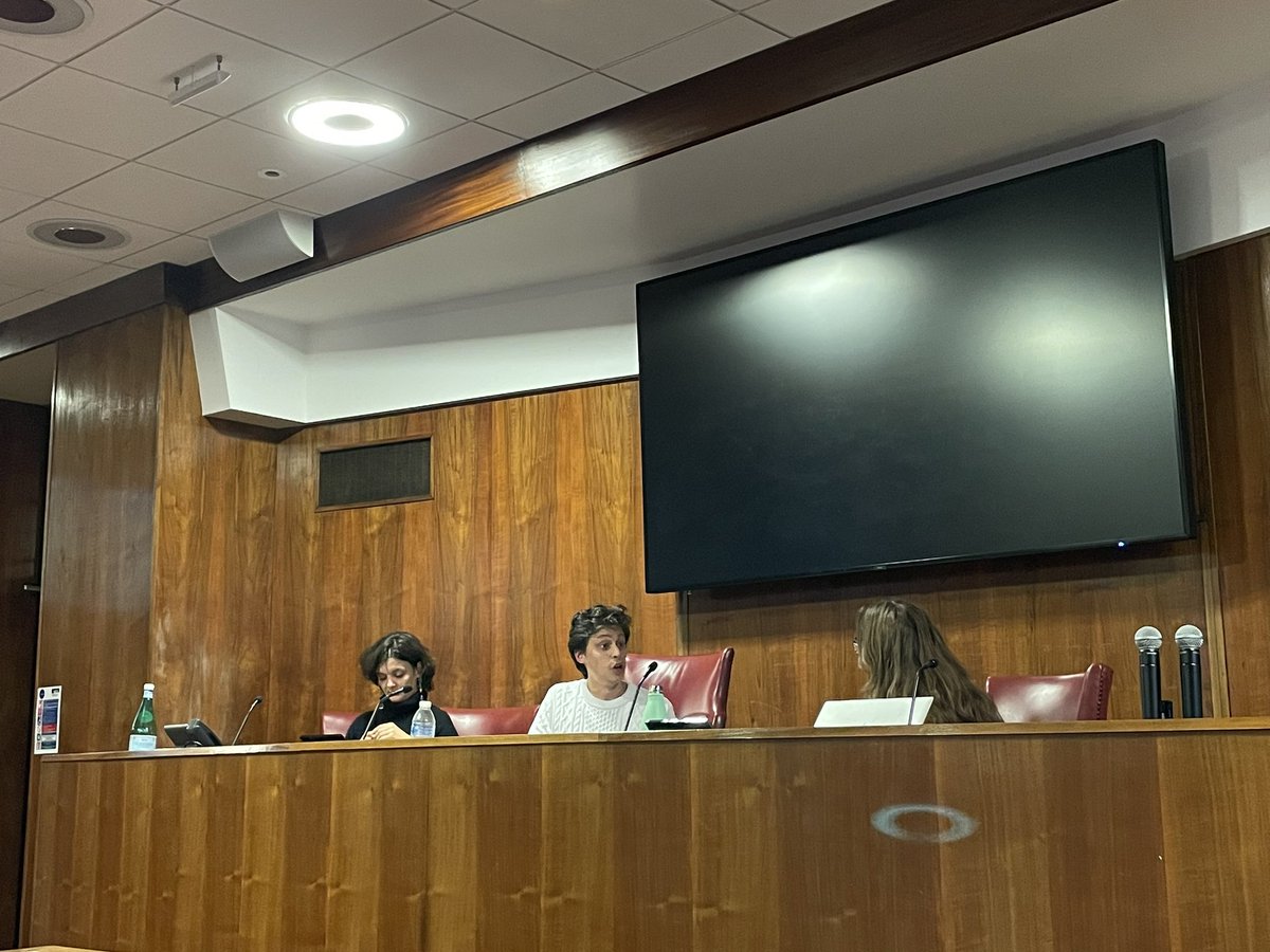 Natalia Morales Cerda (@nataliapmorale) on Twitter photo The academic year begins! First session of the WPF PhD students seminar <a href="/UCLLaws/">UCL Faculty of Laws</a> with a fascinating paper on nudging and rule of law by visiting student Rebecca Zeilstra from <a href="/UniUtrecht/">Utrecht University</a> and James Milton as discussant šš½ The academic year begins! First session of the WPF PhD students seminar <a href="/UCLLaws/">UCL Faculty of Laws</a> with a fascinating paper on nudging and rule of law by visiting student Rebecca Zeilstra from <a href="/UniUtrecht/">Utrecht University</a> and James Milton as discussant šš½