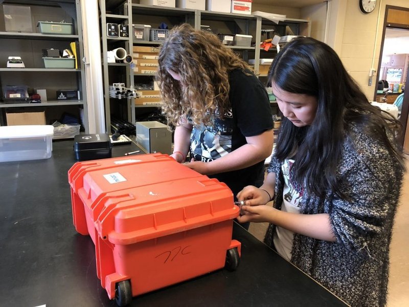 miniPCR bio (@minipcr) on Twitter photo We just hit a major milestone—our 200th Lab in a Box loan! Since the program launched, we've empowered over 12,000 students with hands-on DNA analysis. Thank you to <a href="/ISS_CASIS/">ISS National Lab</a>, <a href="/BoeingSpace/">Boeing Space</a>, and <a href="/NEBiolabs/">New England Biolabs</a> for making this possible. Here's to more discoveries ahead! #STEMeducation We just hit a major milestone—our 200th Lab in a Box loan! Since the program launched, we've empowered over 12,000 students with hands-on DNA analysis. Thank you to <a href="/ISS_CASIS/">ISS National Lab</a>, <a href="/BoeingSpace/">Boeing Space</a>, and <a href="/NEBiolabs/">New England Biolabs</a> for making this possible. Here's to more discoveries ahead! #STEMeducation