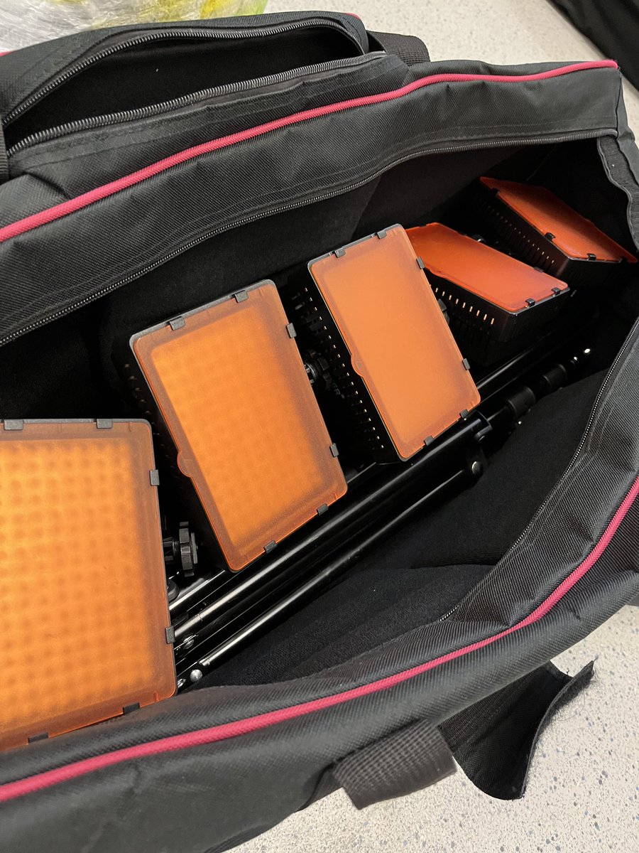 REPPR_'s tweet image. Another great #videoshoot at @cu_mat today, capturing all the details! #corporatevideo #sciencelab #videography #Cambridge #metallurgy @SonyUK #ZV1 @GoPro @neewerofficial