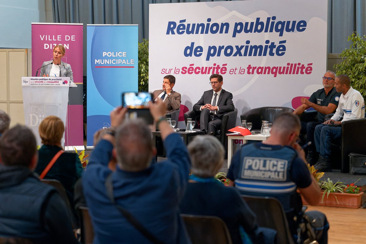 Ces derniers jours j’étais à la rencontre des Dijonnais pour échanger de sécurité lors de 3 réunions publiques. Je remercie <a href="/Prefet21_BFC/">Préfète Bourgogne-Franche-Comté, Préfète Côte-d'Or</a>, <a href="/ProcureurDijon/">Procureur Dijon</a> et les directeurs des polices nationale et municipale de s’être prêtés avec moi à cet exercice de transparence et proximité.