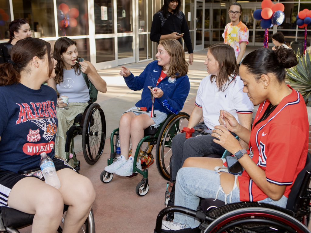 Arizona Alumni 😺🐾 tweet media