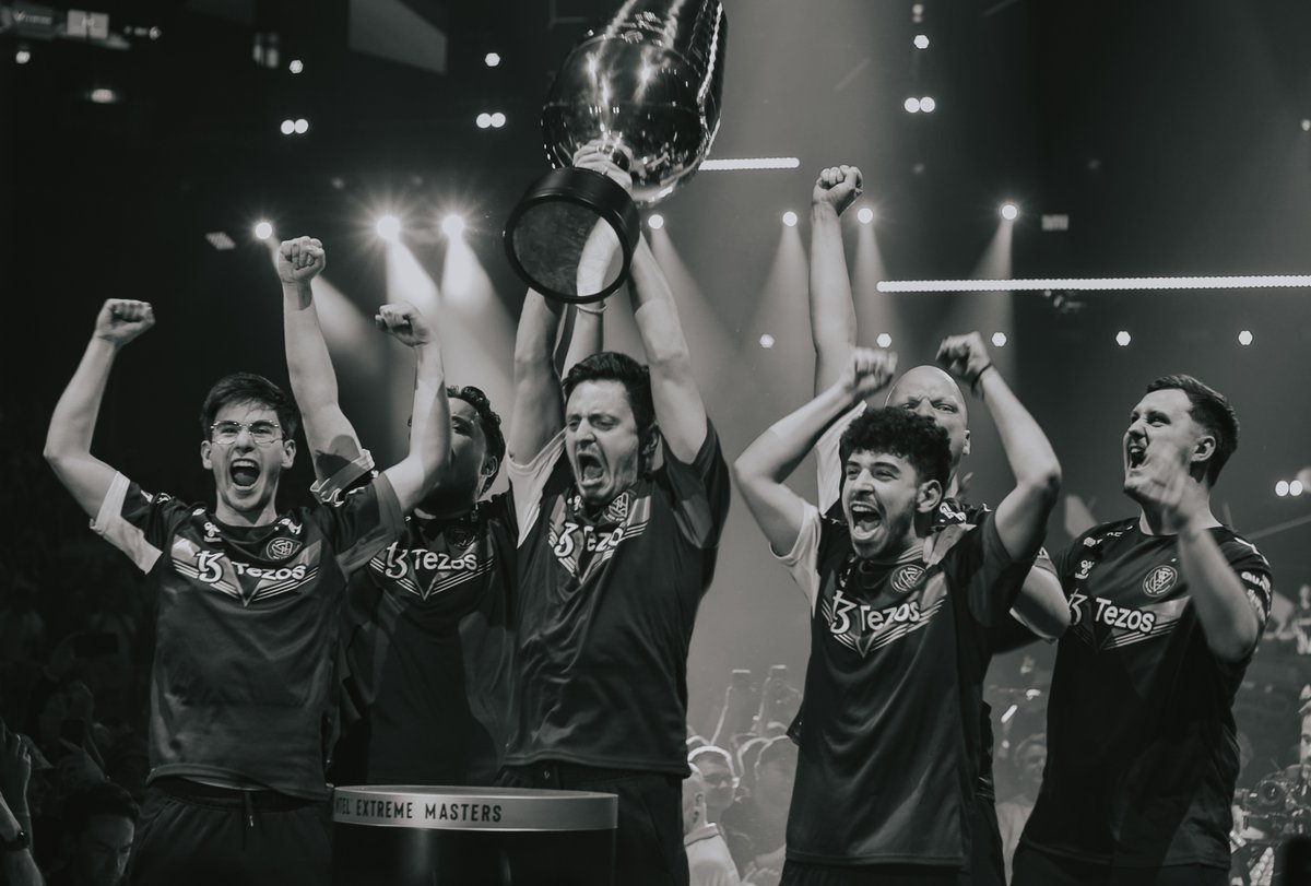 clockhq1337's tweet image. Been almost 2 months since @TeamVitalityCS lifted the trophy of @ESLCS #Cologne24

These are some of my favorite pictures I took from the whole Event