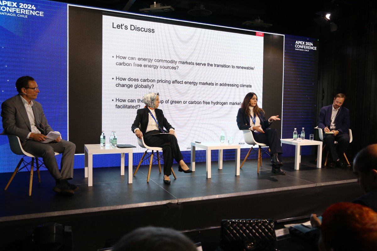 Este año fuimos sede de la 24° versión de la conferencia anual organizada por la Association of Power Exchanges (#APEx) en #Chile. 

⚡Durante el encuentro se analizaron desafíos de la transición energética, como la integración segura de energías renovables, el uso de nuevas