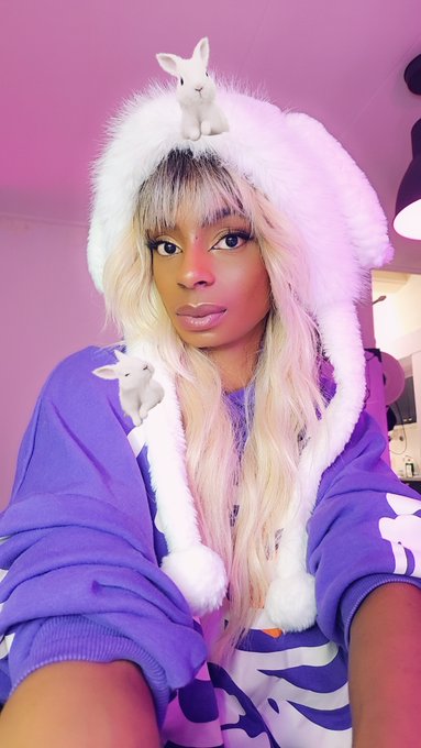 Just woke up from my nap, I cant wait to show you guys my new tatoo. Its so cool, its the first of 3<a href="/tag/femdom"class="tags"><span>#femdom</span></a><a href="/tag/findom"class="tags"><span>#findom</span></a><a href="/tag/ebonygoddess"class="tags"><span>#ebonygoddess</span></a>