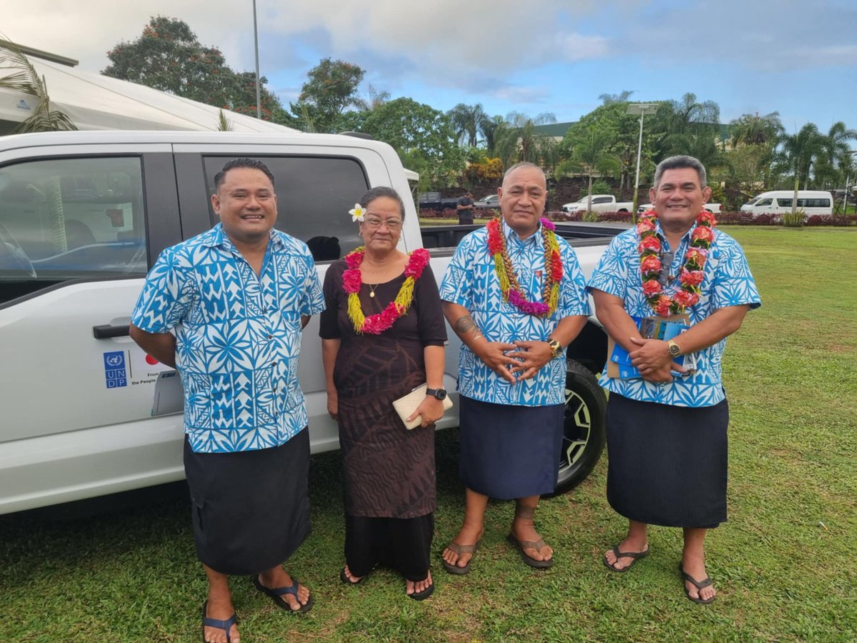 UNDP_Samoa's tweet image. An honour to partner with @JapanGov &amp;amp; @samoagovt  to boost #greentransformation efforts in the transport sector by providing 76 #ElectricVehicles under the #CAPIT project. Supporting infrastructure are also in place + baseline studies on 🇼🇸's transport sector &amp;amp; #EV management.