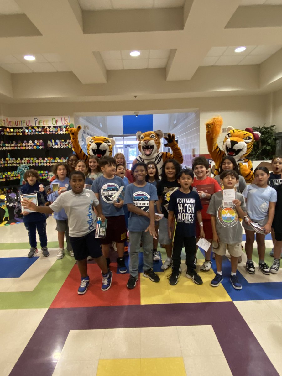 Dolph Briscoe Middle tweet media