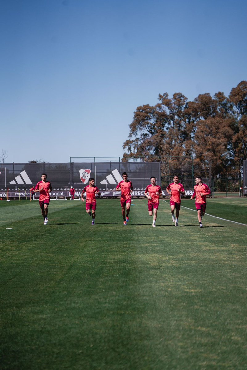 Mundo_Milllo14's tweet photo. CONFIRMADO 🚨‼️ River volverá a hacer una MINI PRETEMPORADA, del 8/10 al 12/10, en Pilar.
Viá:@RenzoMPantich https://t.co/PdG3NS0u1H